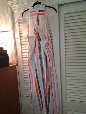 Talismanaa - Collar Sleeveless Striped Cold Shoulder Maxi Dress in Multicolor